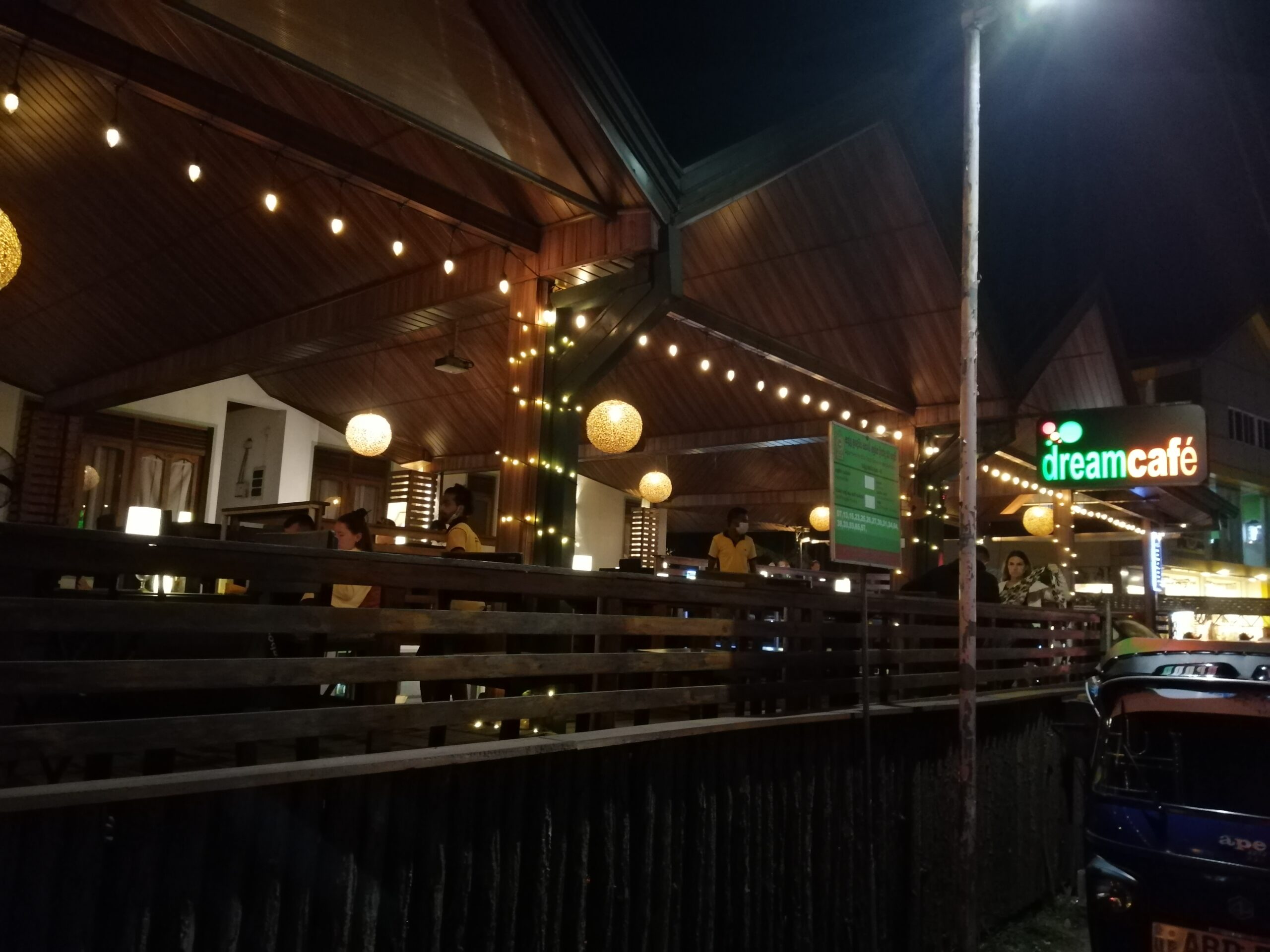 Dream Cafe Ella