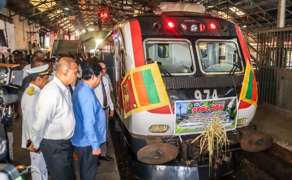 The Dunhinda Odyssey Train, Sri Lanka